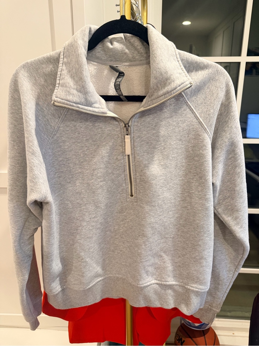 Vuori Light Gray Quarter-Zip Women’s Sweatshirt